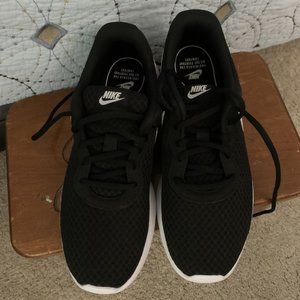 Women's Nike Tanjun Sneakers